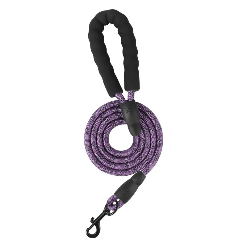 Durable nylon dog leash for strong large dogs